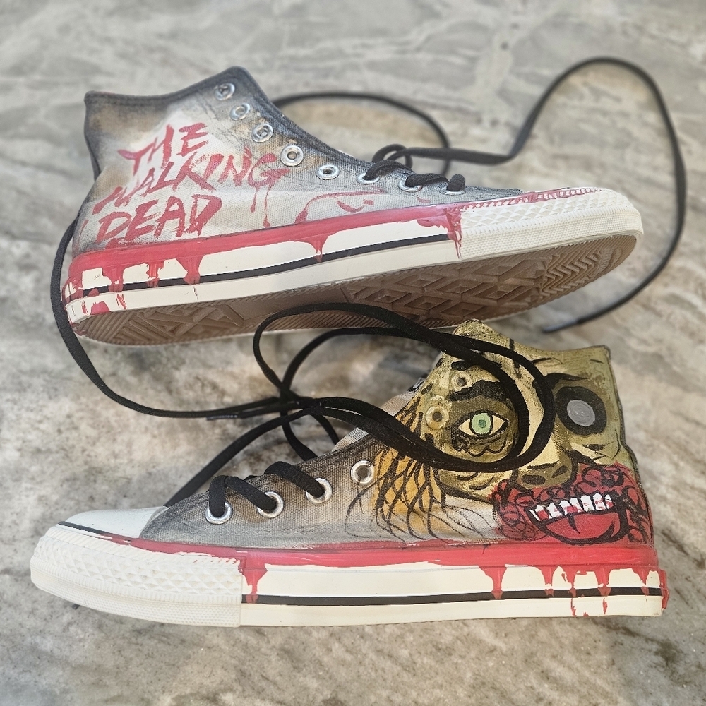 NEW! Hand-Painted “The Walking Dead” Custom Canvas High Tops – Zombie M/8 W/9.5